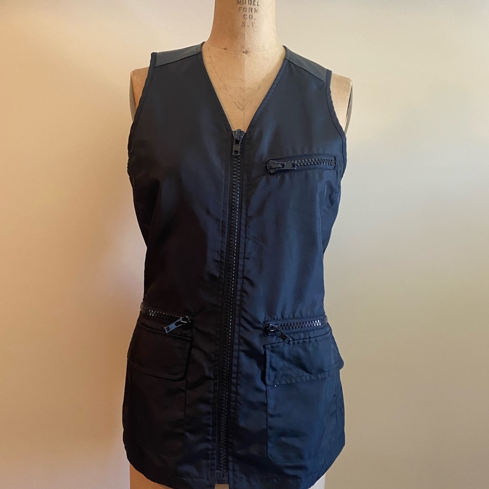 Express Zippered Front Utility Vest